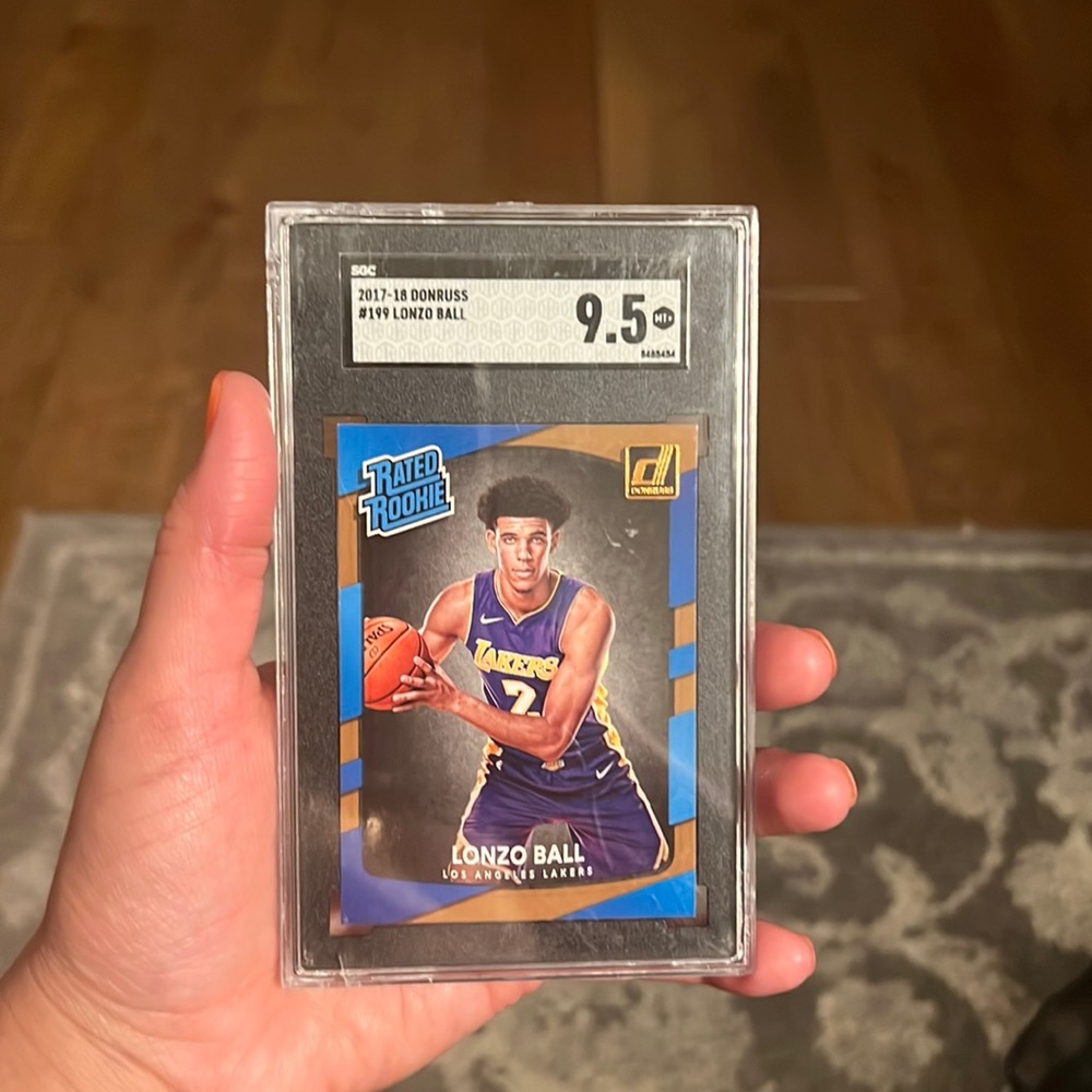 2017-18 Donruss Lonzo Ball rated rookie graded 9.5